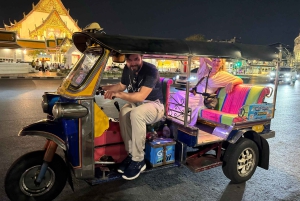 Bangkok: hoogtepunten tuk-tuk, kanaaltour, culinaire tour & Wat Arun