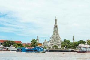 Bangkok: Hop On Hop Off Tuk Tuk y barco turístico por el río Chao Phraya