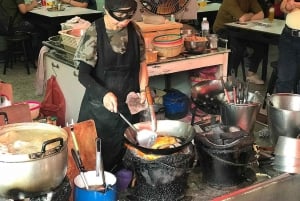 Bangkok: prenotazione tavolo al ristorante stellato Jay Fai e tour della città