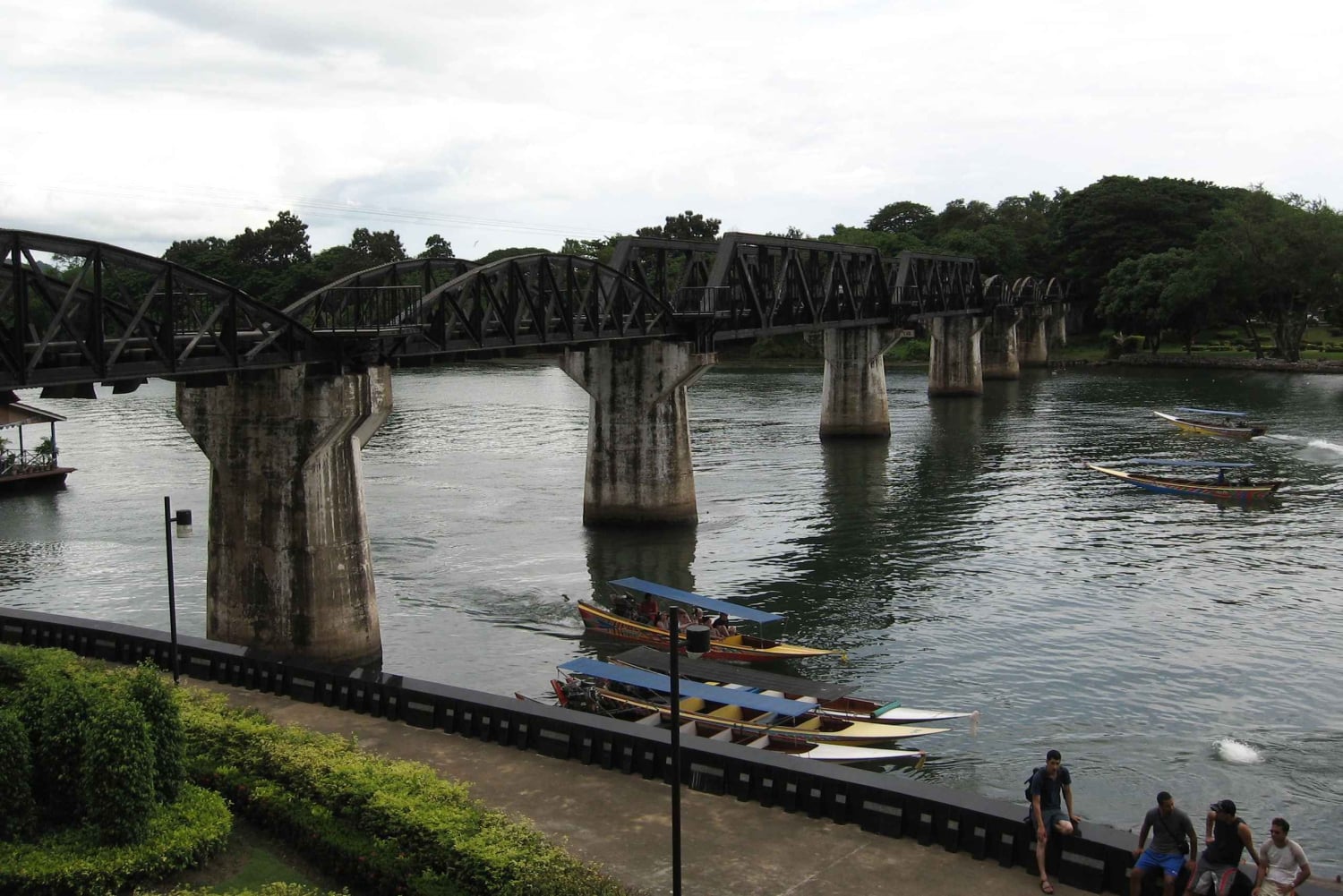 Bangkok: Kanchanaburi and Erawan Waterfall Private Tour