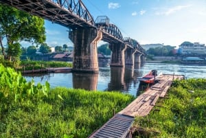Bangkokissa: Kanchanaburi, River Kwai & Death Railway Tour