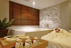 Bangkok: Let's Relax Ekkamai