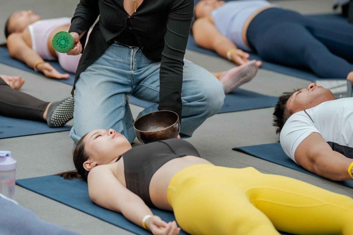Passeggiata nella vita locale di Bangkok ed esperienza di guarigione con il suono