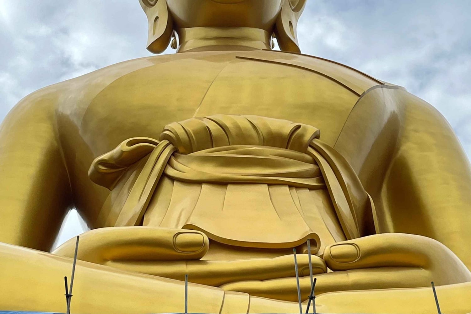 Бангкок: водная прогулка на длиннохвостой лодке и посещение храма