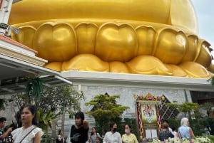 Бангкок: водная прогулка на длиннохвостой лодке и посещение храма