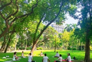 Bangkok: Lumpini Park Yoga Erfahrung