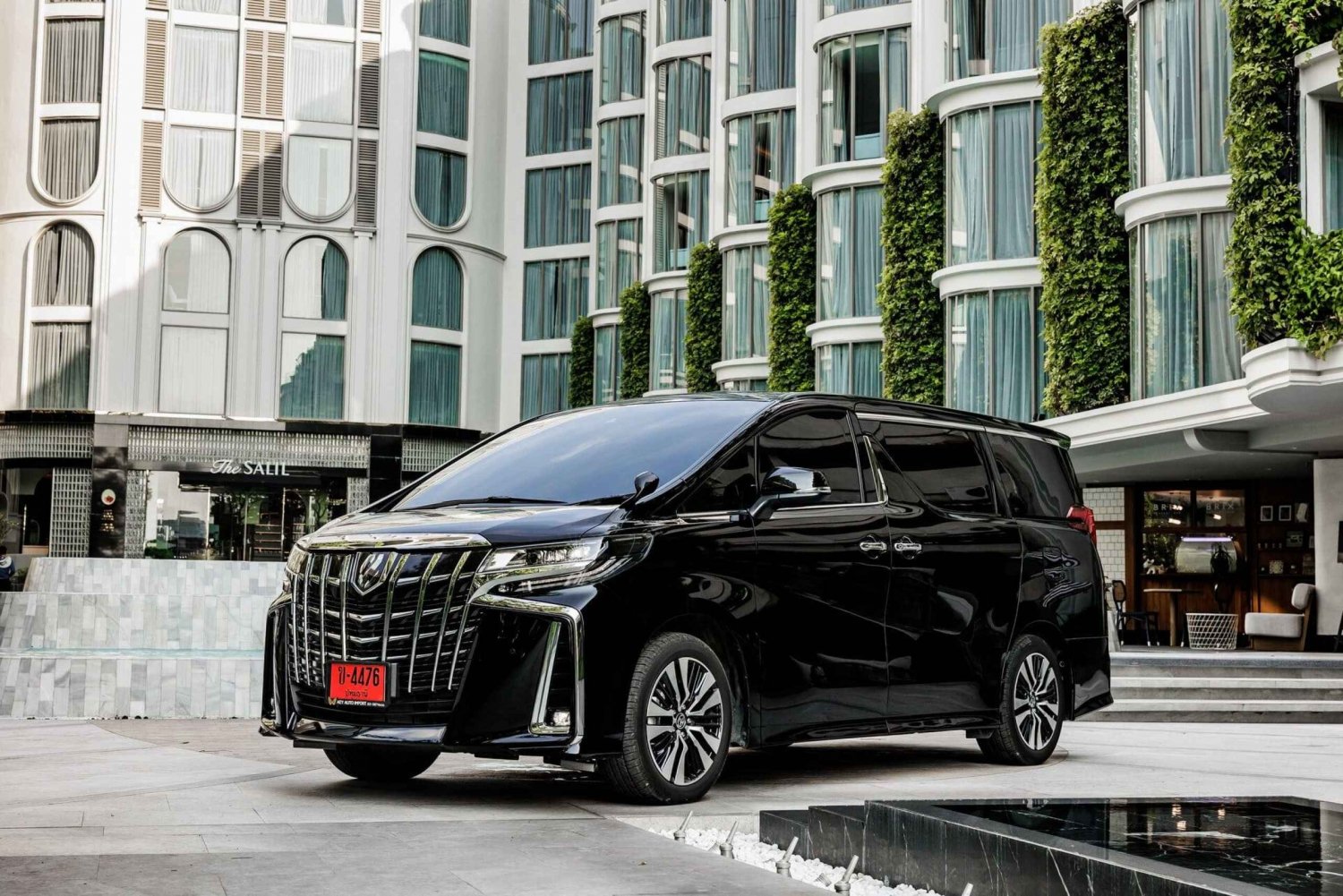 Bangkok Luxury Van Chauffeur : Private Alphard Ride 10 hours