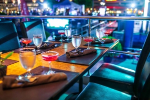 Bangkok: Luxury White Cruise with Buffet and Entertainment