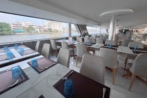 Bangkok: Luxury White Dinner Cruise Free Flow Beer and Wine