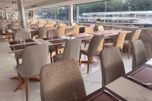 Bangkok: Rejs Luxury White o zachodzie słońca lub rejs z kolacją i piwem