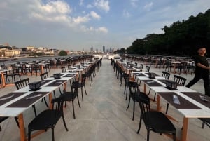 Bangkok: Rejs Luxury White o zachodzie słońca lub rejs z kolacją i piwem