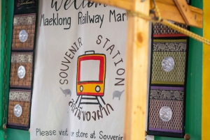 Bangkok : Marché ferroviaire de Maeklong et marché flottant d'Amphawa