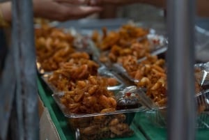 Bangkok : Marché ferroviaire de Maeklong et marché flottant d'Amphawa