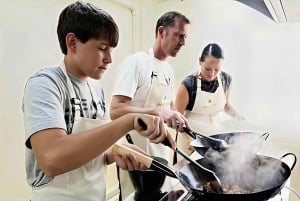 Bangkok: Maliwan Thai Cooking Class med markedstur