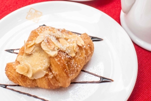 Bangkok: Michelin Food & 20 Landmarks Double-Decker Tour