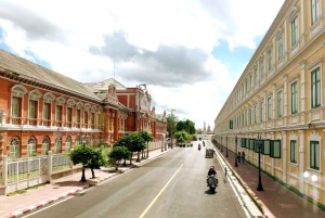 Bangkok: Michelin Food & 20 Landmarks Double-Decker Tour