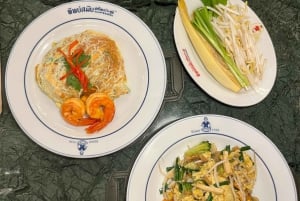 Bangkok: Tour gastronômico Michelin de TukTuk com 8 degustações