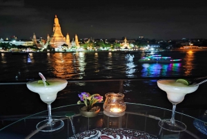 Bangkokissa: Bangkok: Midnight Food Tour by Tuk-Tuk