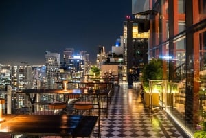 Bangkok: Mojjo Rooftop Lounge & Bar mad- og drikkepakke