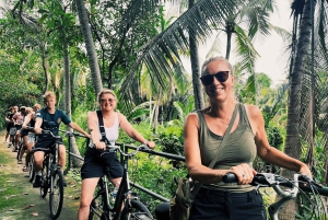 Bangkok: fietstocht in de ochtend met veerboottocht