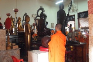 Bangkok: Must things to see in China town, Small group