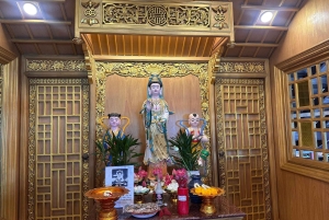 Bangkok: Nang Lerng Market Food Tour by Riverboat