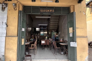 Bangkok: Nang Lerng Market Food Tour by Riverboat