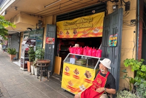 Bangkok: Nang Lerng Market Food Tour by Riverboat