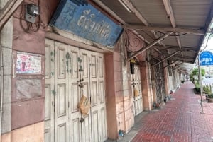 Bangkok: Nang Lerng Market Food Tour by Riverboat