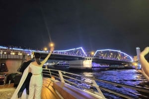 Bangkok: New Horizon Dinner Cruise with Buffet & Beer