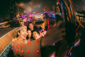 Bangkok: New Horizon Dinner Cruise with Buffet & Beer