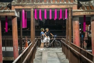 Bangkokissa: Temple & Flower Market vierailu