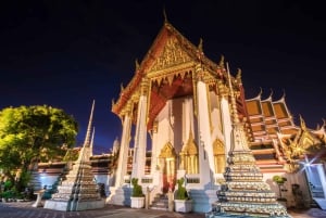 Bangkokissa: Temple & Flower Market vierailu