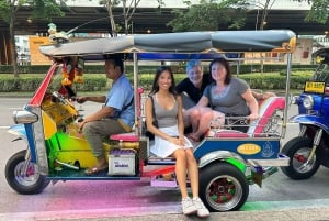 Tour gastronómico nocturno de Bangkok en Tuk-Tuk