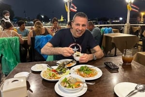 Bangkok Night Food Tour By Tuk-Tuk