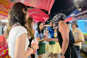 Bangkok: nocny targ – piesza wycieczka kulinarna z przewodnikiem