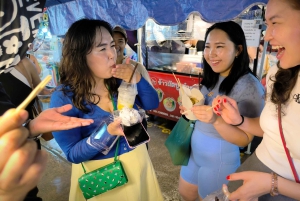 Bangkok: nocny targ – piesza wycieczka kulinarna z przewodnikiem