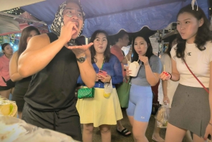 Bangkok: nocny targ – piesza wycieczka kulinarna z przewodnikiem