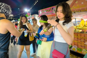 Bangkok: nocny targ – piesza wycieczka kulinarna z przewodnikiem