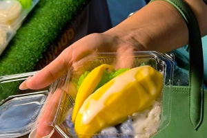 バンコク：ナイトマーケットのガイド付きウォーキンググルメツアーをご案内します