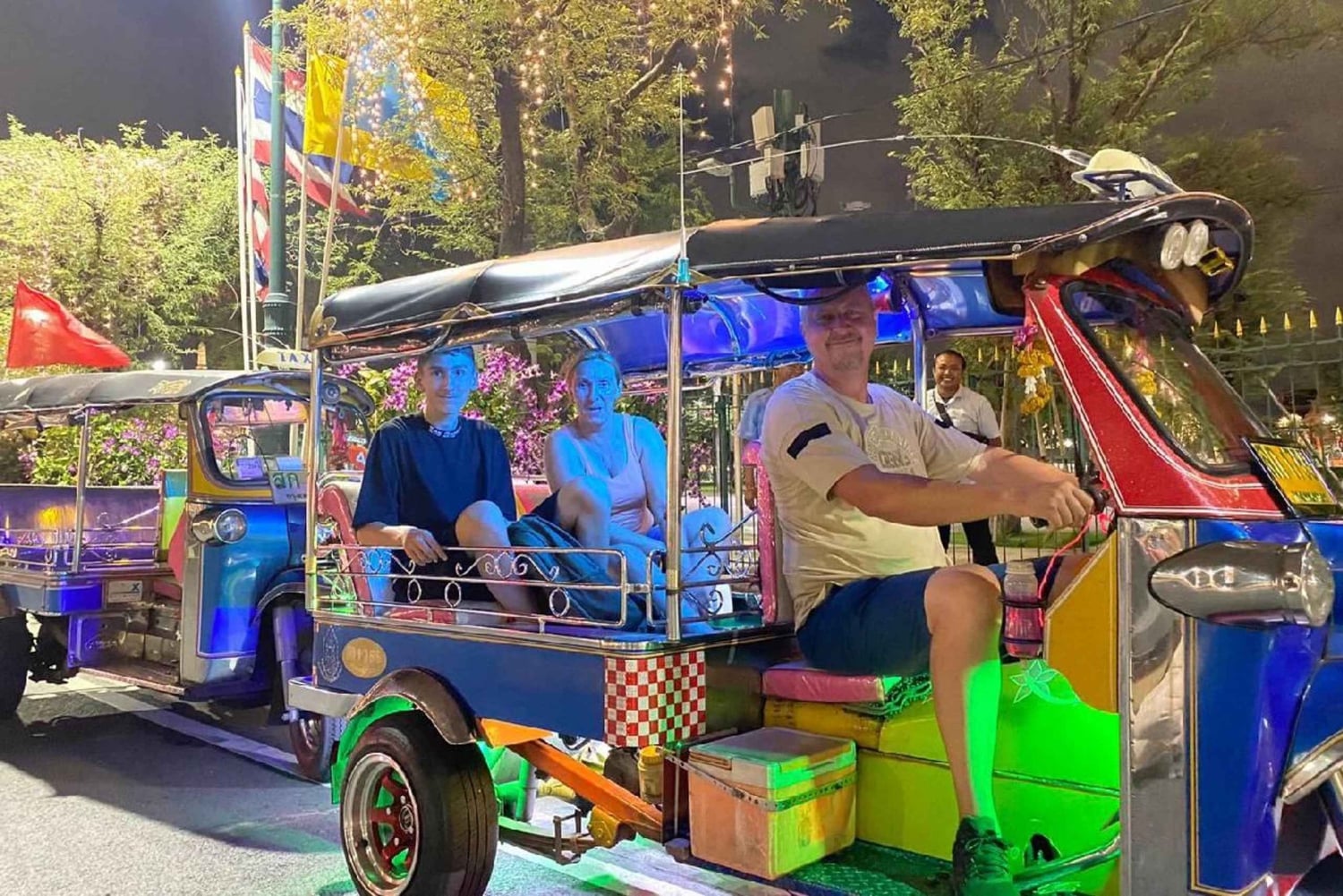 Bangkok Night Tour: Mat, tempel og tuk-tuk