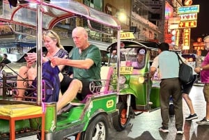 Bangkok Night Tour: Mat, tempel og tuk-tuk