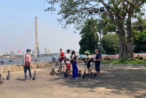 Bangkok : Old City Guided E-Scooter &/or Bike Tour