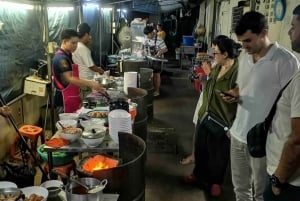 Bangkok: Tour gastronomico notturno della Città Vecchia