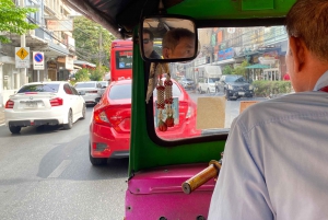 Bangkok: explore Wat Pho + tuk tuk sightseeing