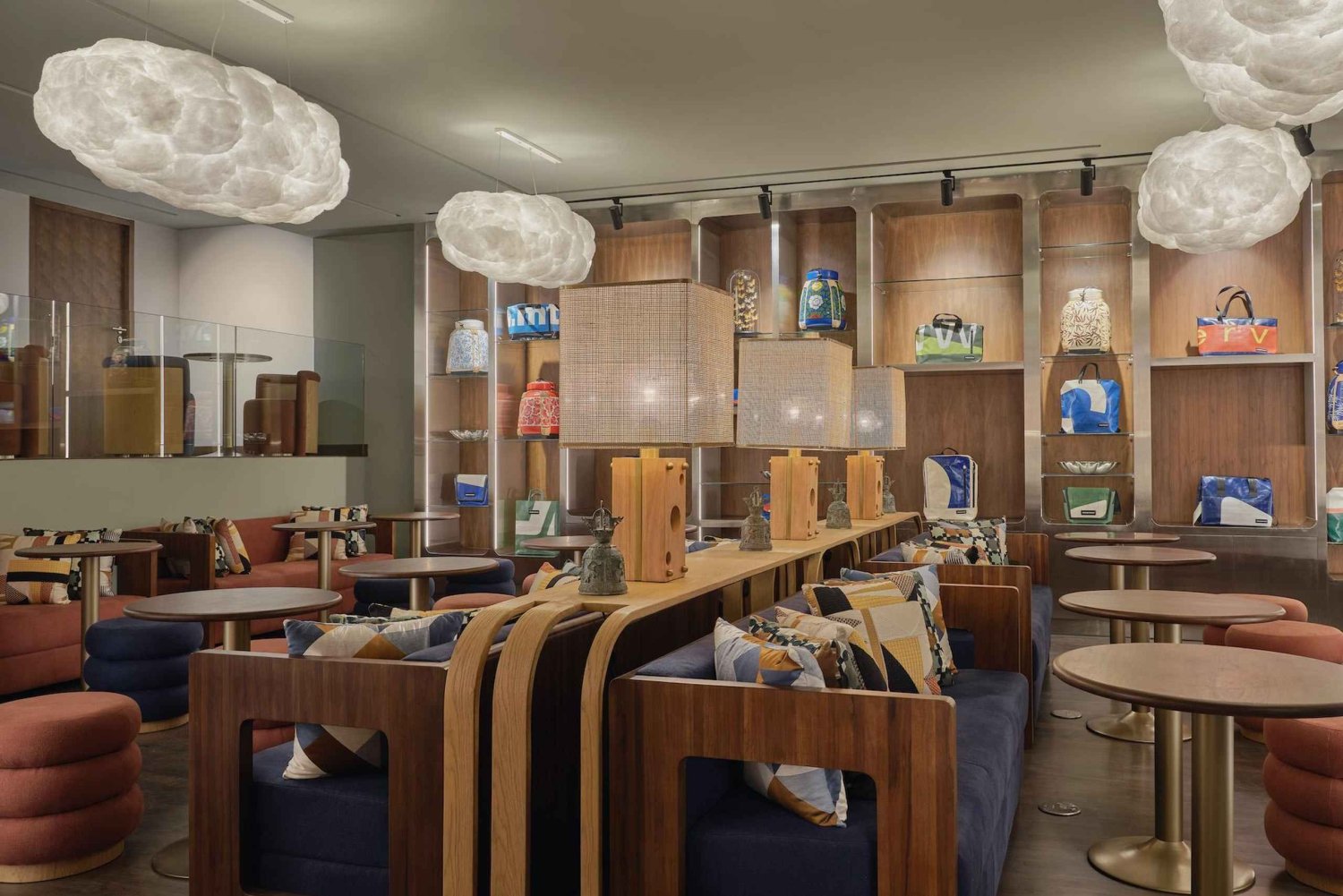 Bangkok: Open Bar l Public House Sukhumvit 31 Hotel