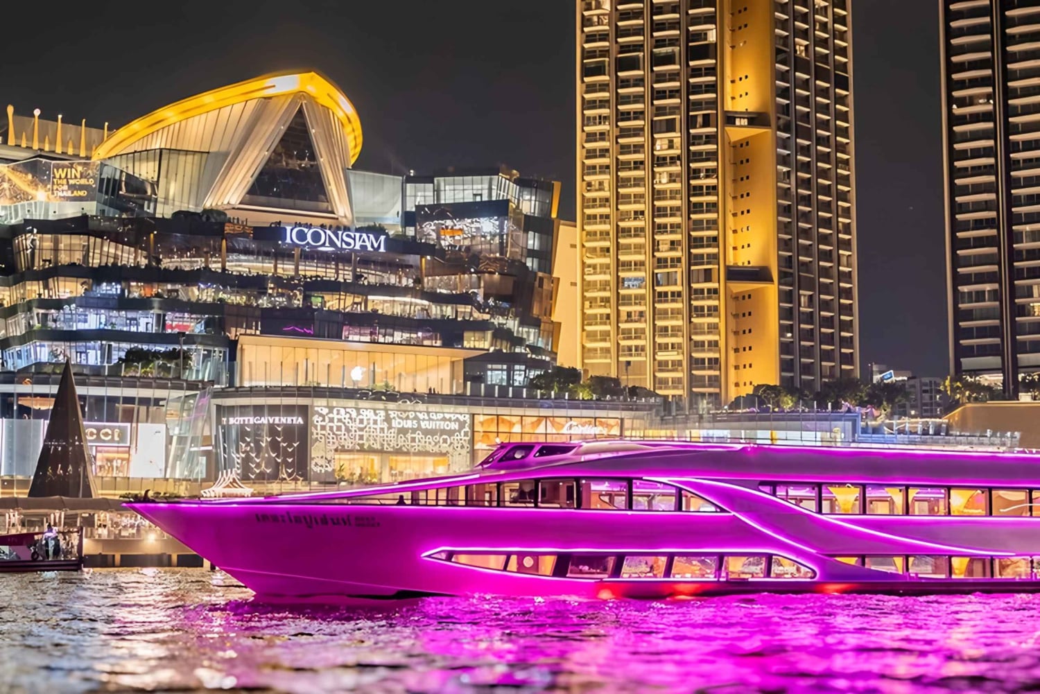 Bangkok: Opulence Luxury River Dinner Cruise med liveband