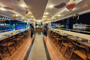 БАНГКОК: УЖИН ПРЕМИУМ-КЛАССА ПО СИСТЕМЕ «ШВЕДСКИЙ СТОЛ» НА КРУИЗЕ NEW HORIZON