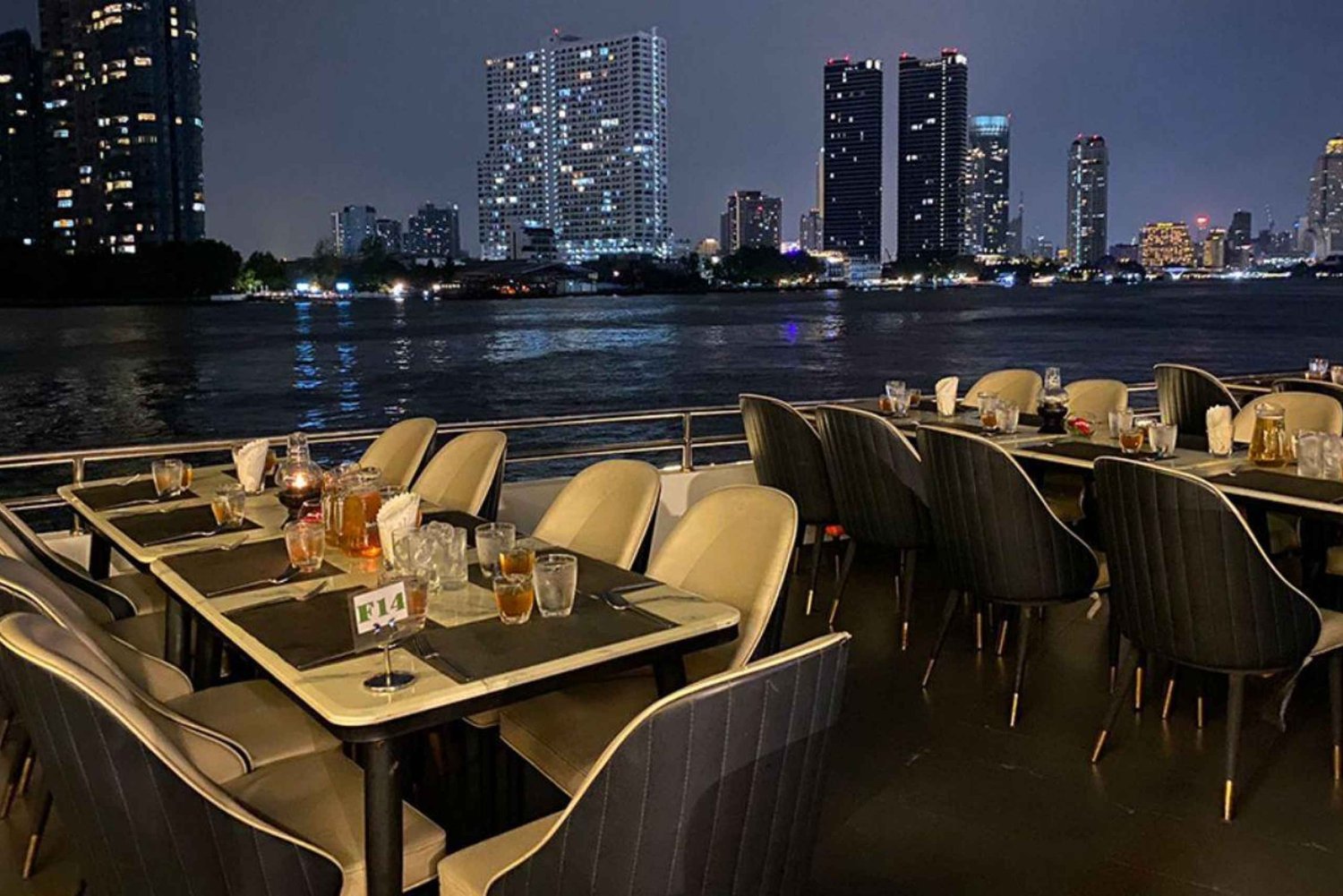 Bangkok: Prince Alangka-kryssning med buffé och livemusik