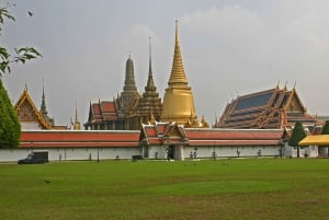 Bangkok: Private 8-Hour Grand Palace and Temples Tour